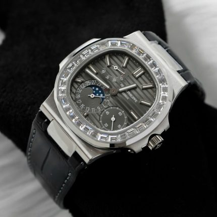 Patek Philippe Nautilus 5724R Replica Watches Gray Dial Full Function PPF FActory 40mm