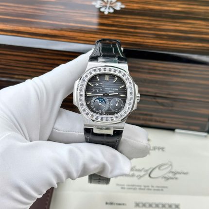 Patek Philippe Nautilus 5722 Replica Watch Blue Dial With Baguette PPF Factory 40mm