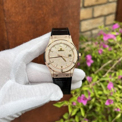 Hublot Replica 11 Watch Classic Fusion King Gold With Full Diamond 42mm