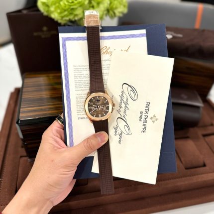 Patek Philippe Aquanaut 5261R Best Replicas Chocolate Dial Automatic Swiss Movement 40mm