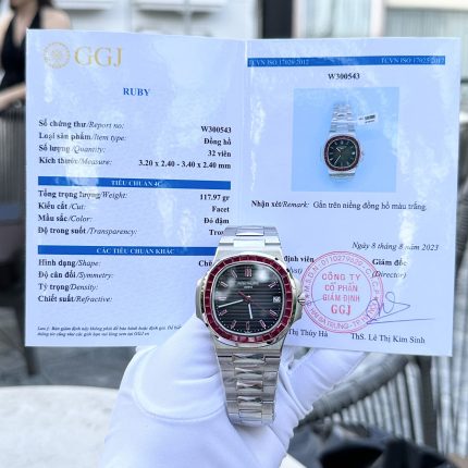 Patek Philippe Nautilus 5723 Replica 1:1 Watch Red Ruby Bezel 40mm