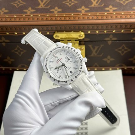 Omega Speedmaster White Ceramic Replica Watch Best Quality N1 Factory 44mm