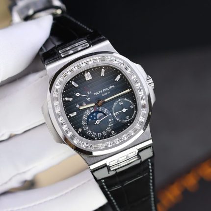Patek Philippe Nautilus 5724 Blue Dial Replica Watch Full Function PPF Factory 40mm