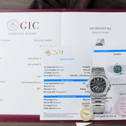 Patek Philippe Nautilus 5724G Refined Dial Replica Watch Custom Diamonds Moissanite Baguette 40mm