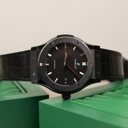 Hublot Replica 1:1 Watch Classic Fusion Black Ceramic SW300 Movement 42mm