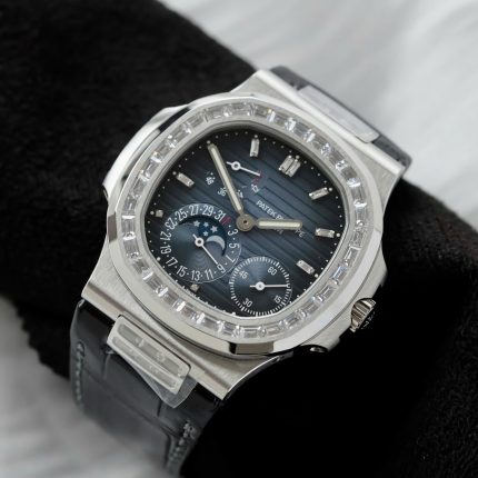 Patek Philippe Nautilus 5724R Replica Watches Blue Dial Full Function PPF FActory 40mm