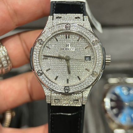 Hublot Classic Fusion Titanium Diamonds Pav?? Full Moissanite Hong Kong Imitation Watches 38mm