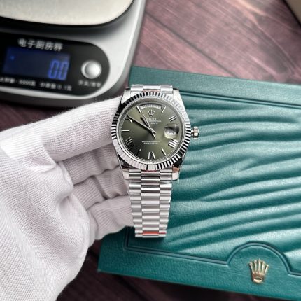 Rolex Day-Date 228236 Replica Watch Refine Green Dial GM V2 40mm