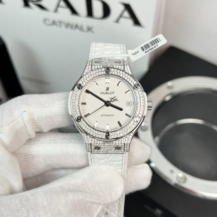 Hublot Replica  Watch Full Moissanite Diamond White HB Factory 38mm