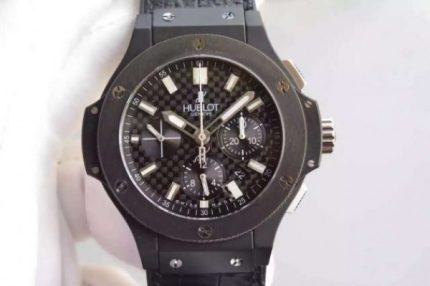Replica Hublot Big Bang 44mm Carbon Fiber Black Gummy Strap A7750